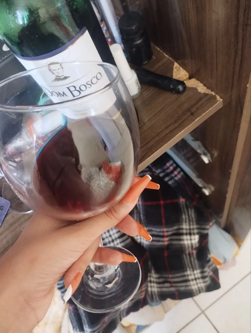 Tadala feminino , vinho pra ficar bem safada image 2