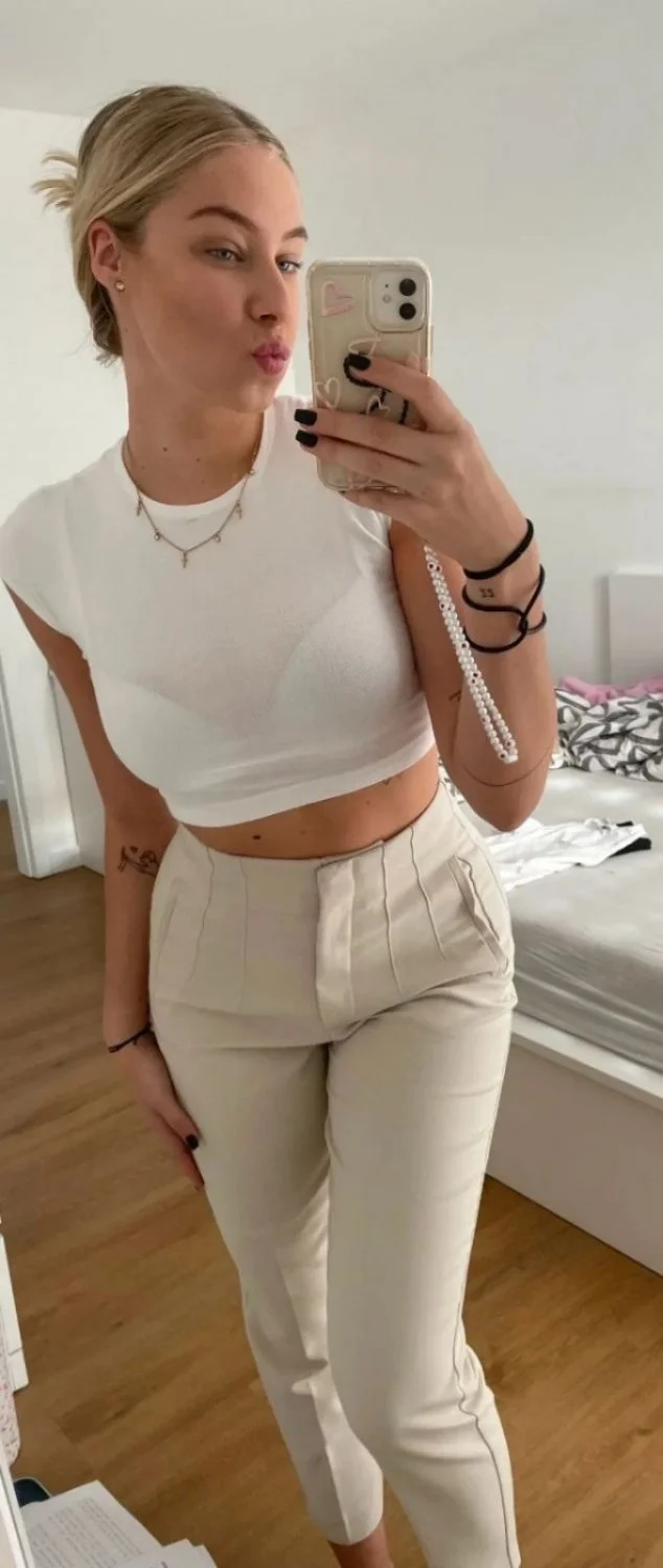 Slut ex gf. Kik the ex @ Ron.nr image 10