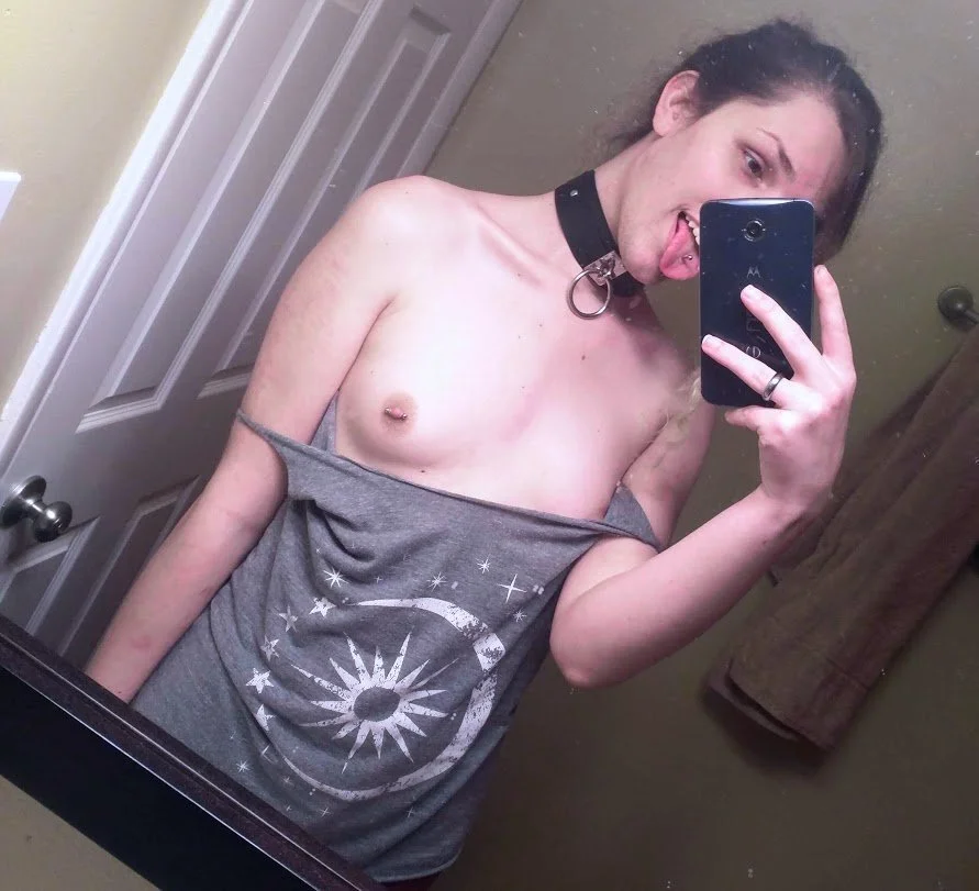 Cyberslutfaye / Faye Naivete image 25