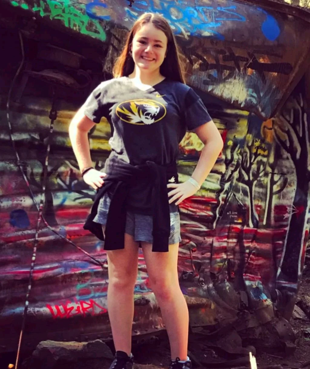 Rachel 18 image 5