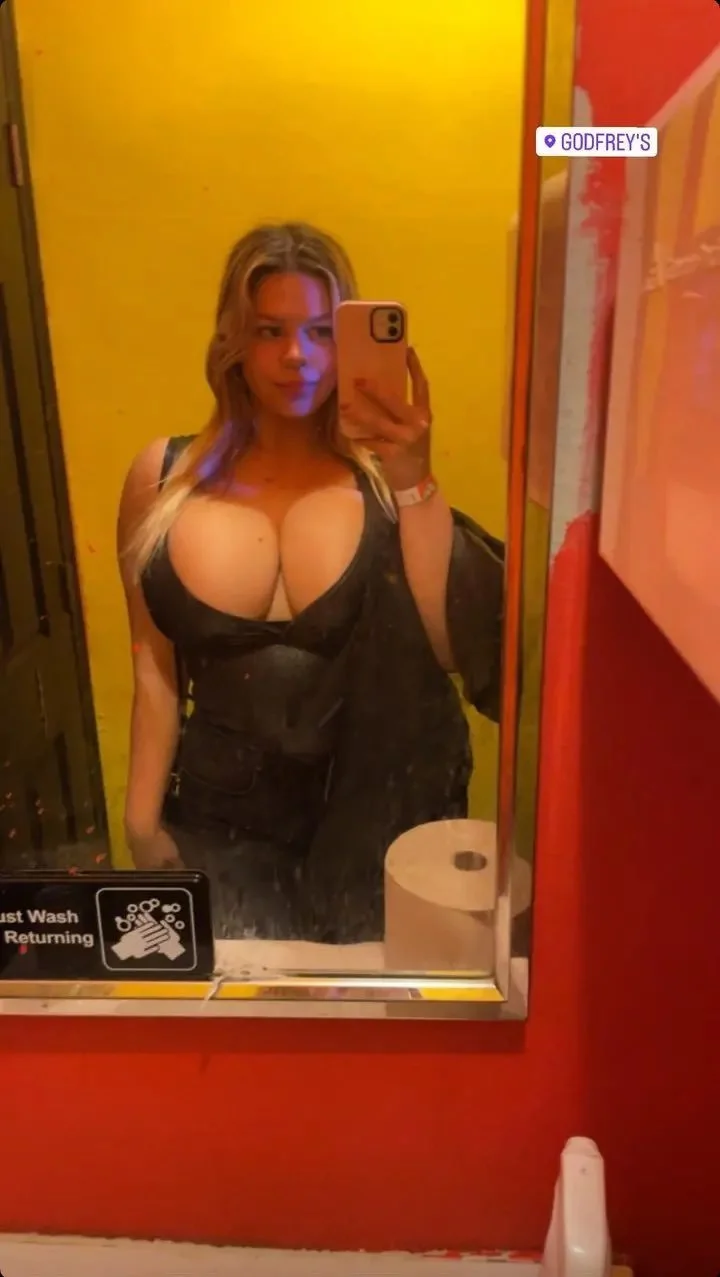 absolute cans on this blonde image 3