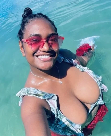 Big ain't it image 2