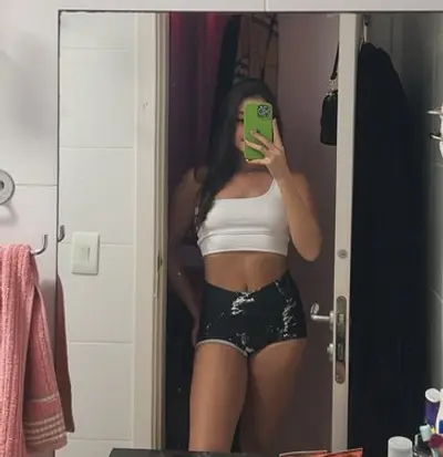 Novinha delicia vazada cover image