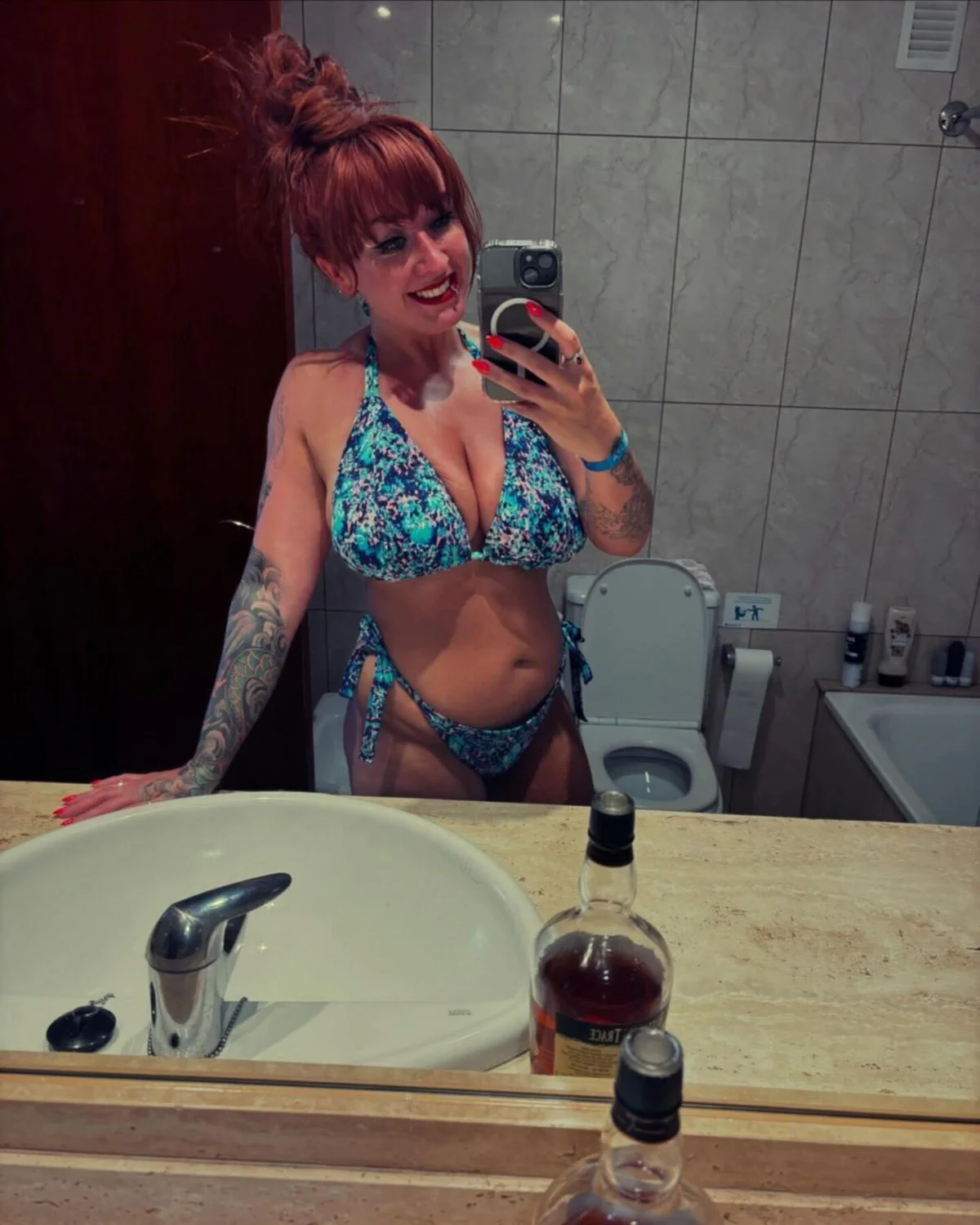 Bikini sluts image 6