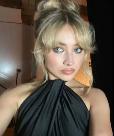 Sabrina Carpenter AI sextape cover image
