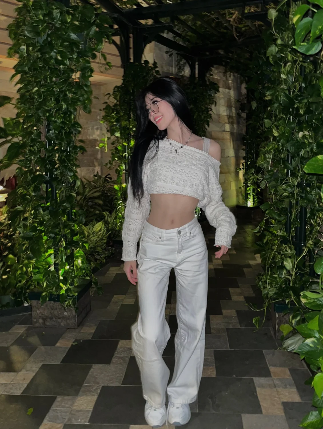 Sexy asian teen 2 image 5