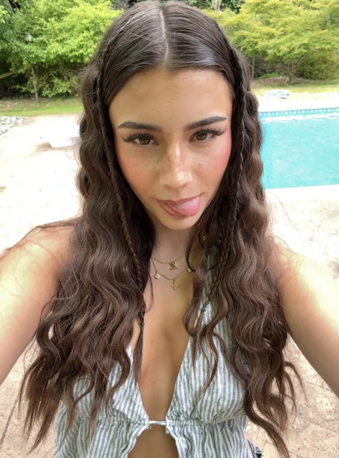 New Mikayla snap post! image 32