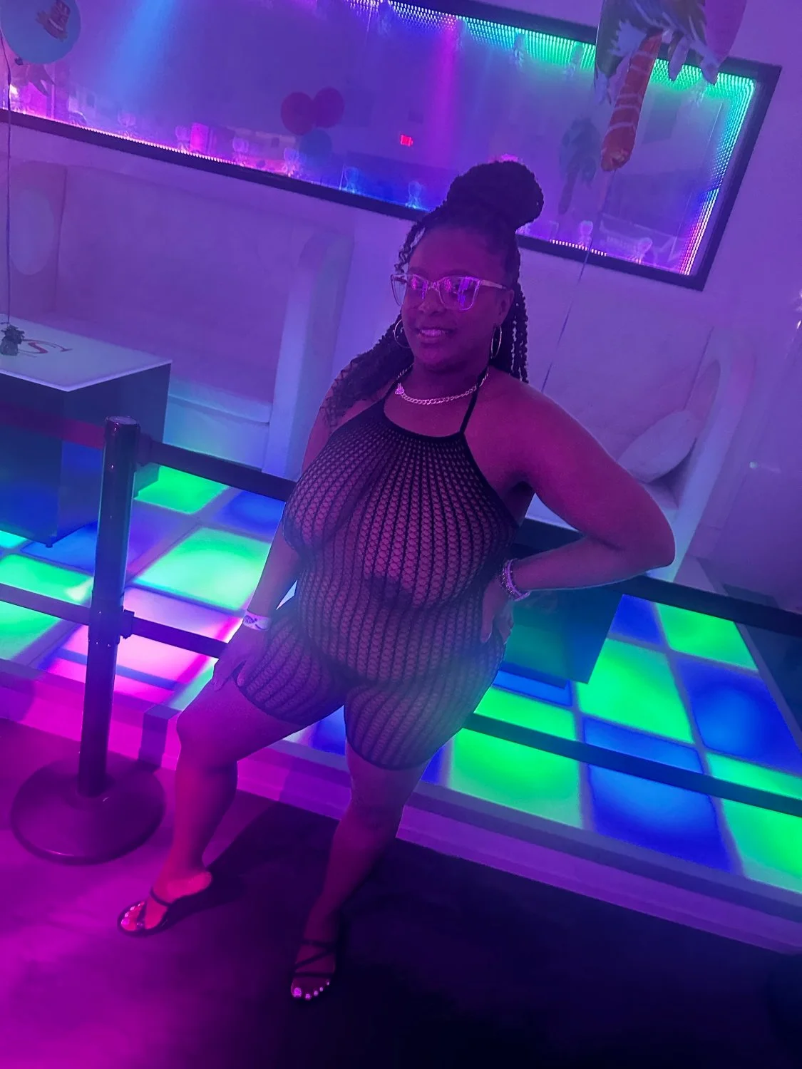 Pretty Ebony Milf...Rims main image