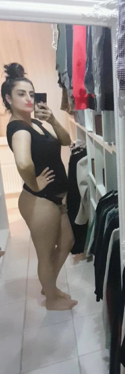 Layla image 7