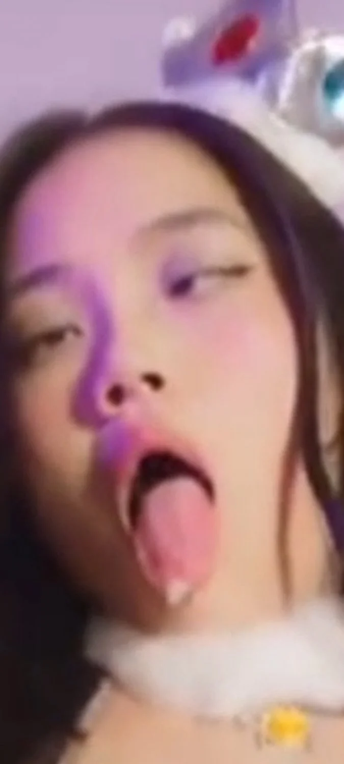 Momo image 10