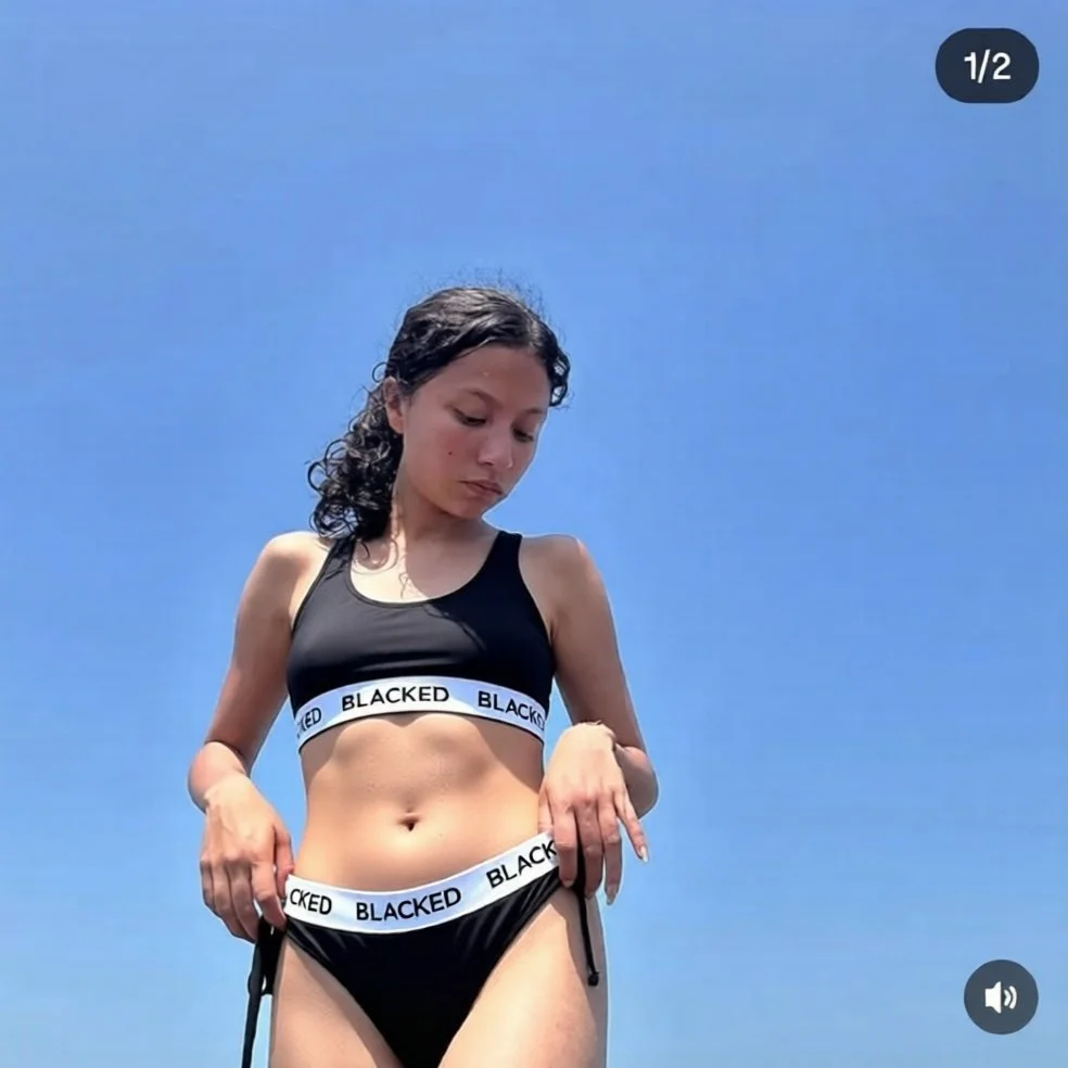 Puta Julieta le ha de apestar mucho su vagina. Quiero ser su cornudo y olersela hasta hacerme adicto image 3