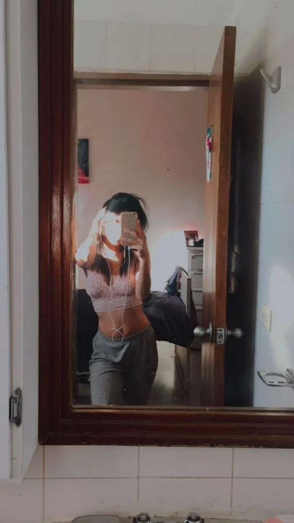 Puta venezolana image 4