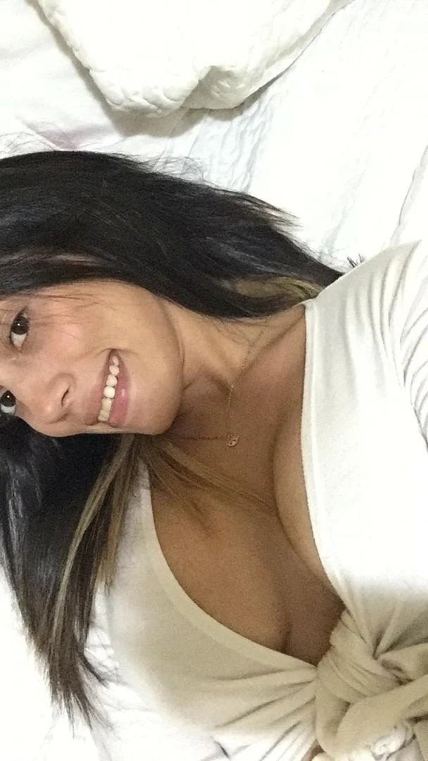 Puta venezolana image 7