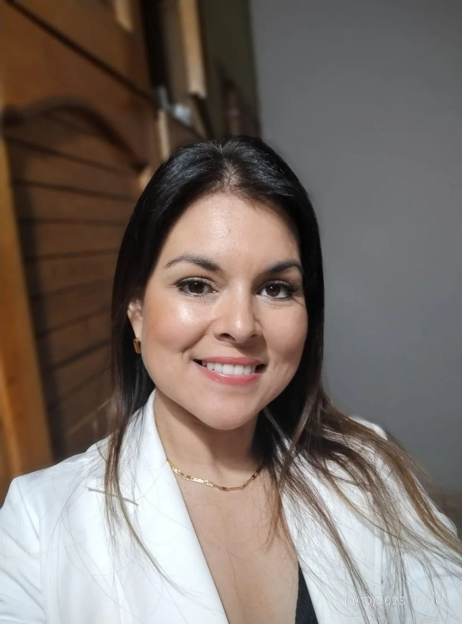 Corno ta procurando um namorado novo pra esposa nesses dia dos namorados main image
