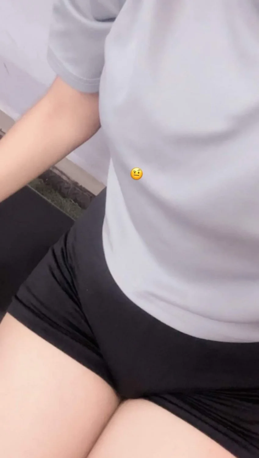 Hermosa girl flakita y putita zorrita y tiene cuerpo sexy image 7