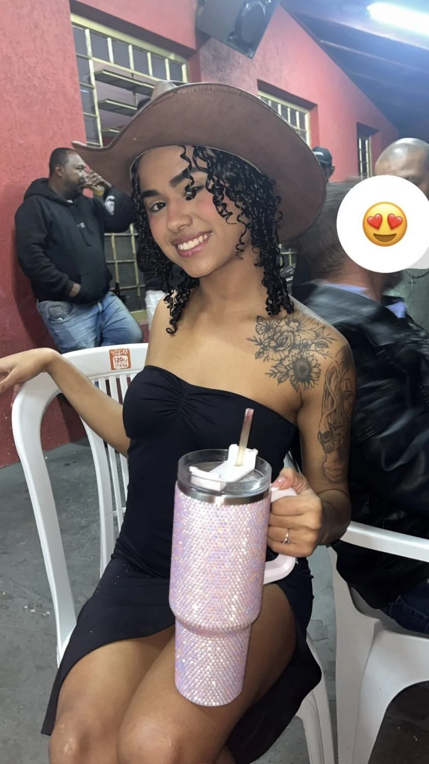 Novinha pretinha da favela do rabo delicioso image 21