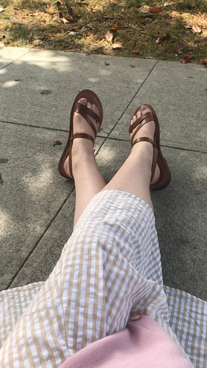 Elle-Fanning-Feet-4387582 (3) main image