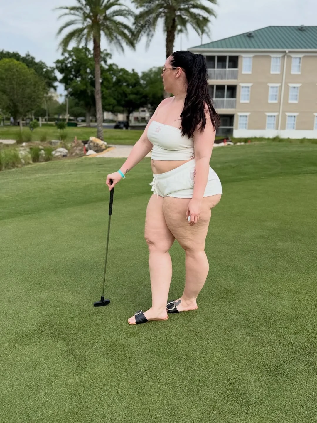 Pawg golf!!! ⛳☁️🤍 image 4
