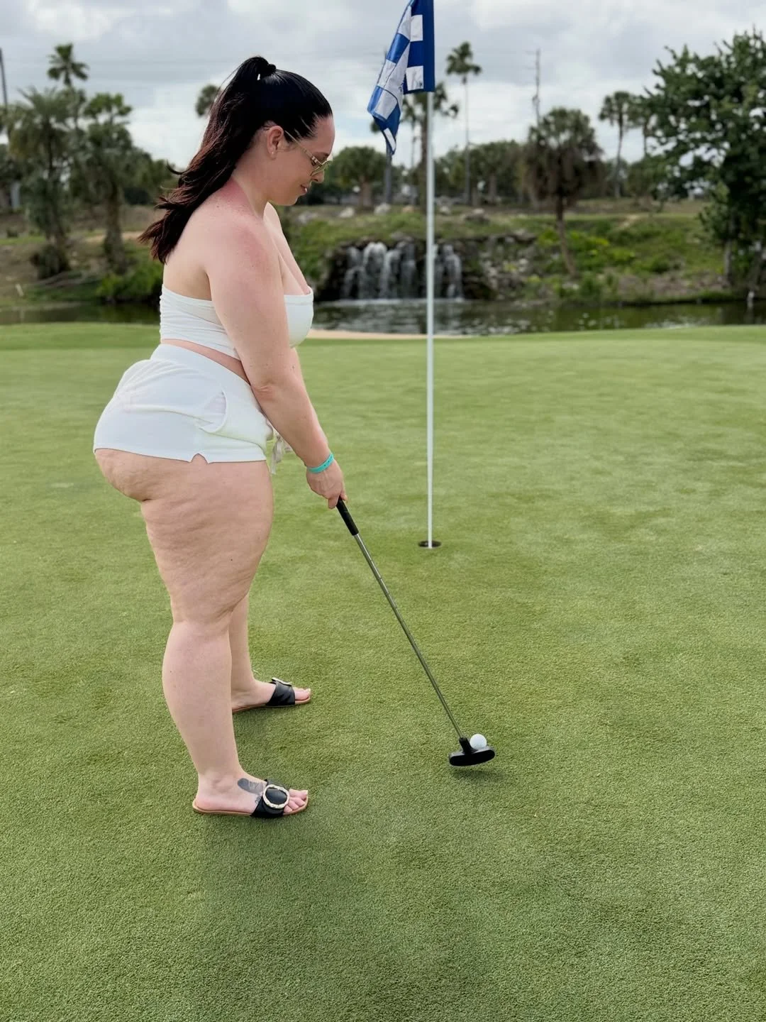 Pawg golf!!! ⛳☁️🤍 image 5