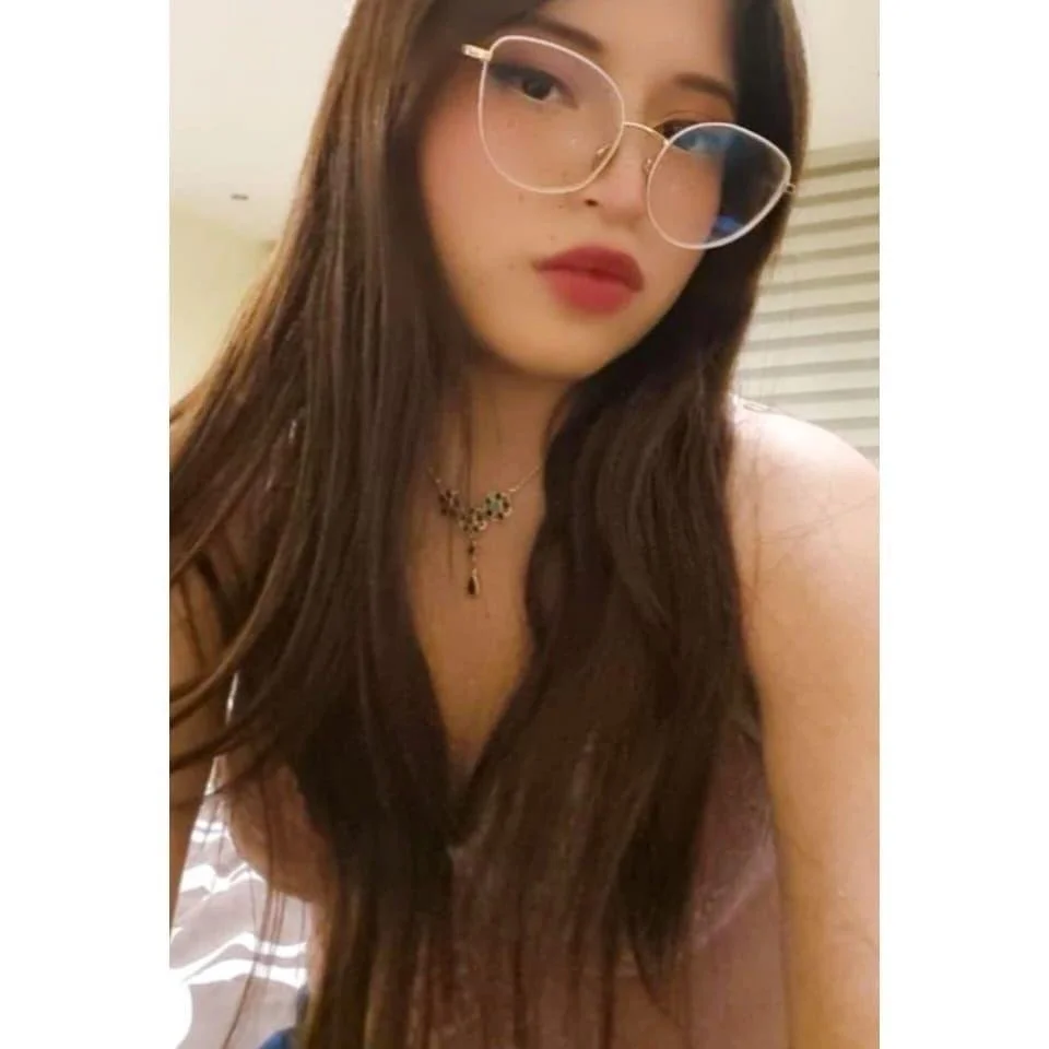 Hermosa Morra mexicana linda putita cojiendo con su novio image 2