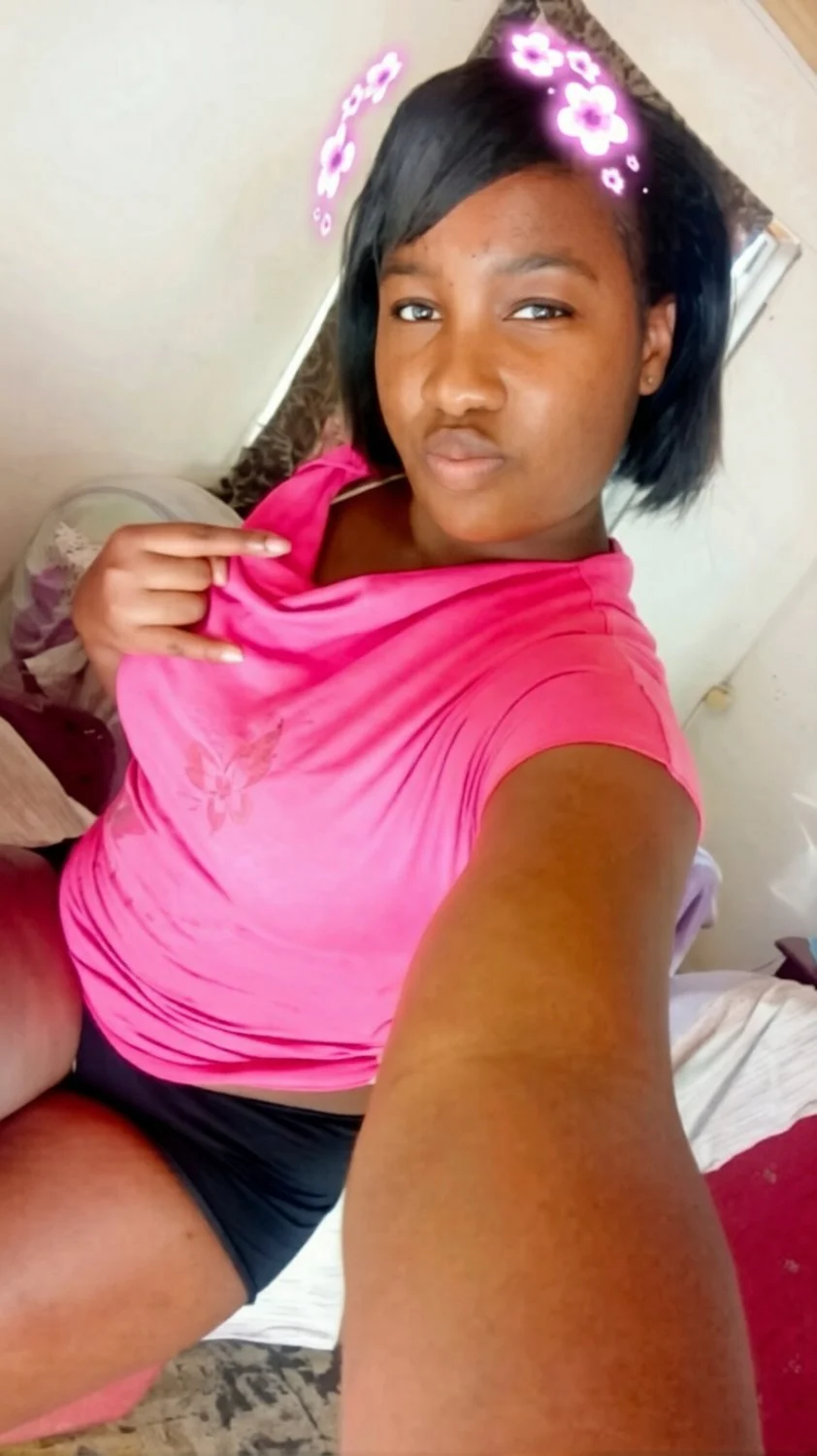 Sexy Cassie image 10