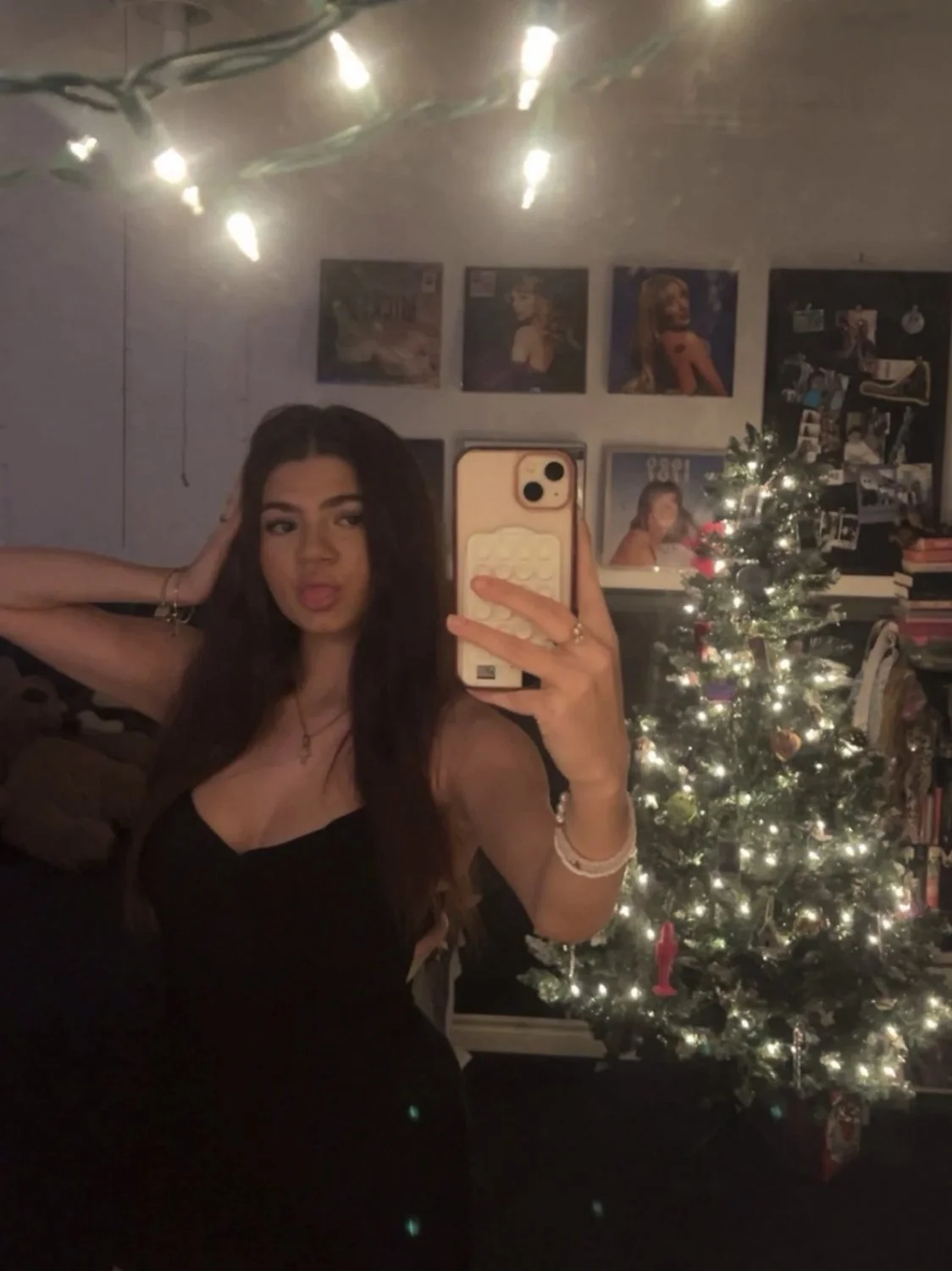 Sexy snow bunny image 4
