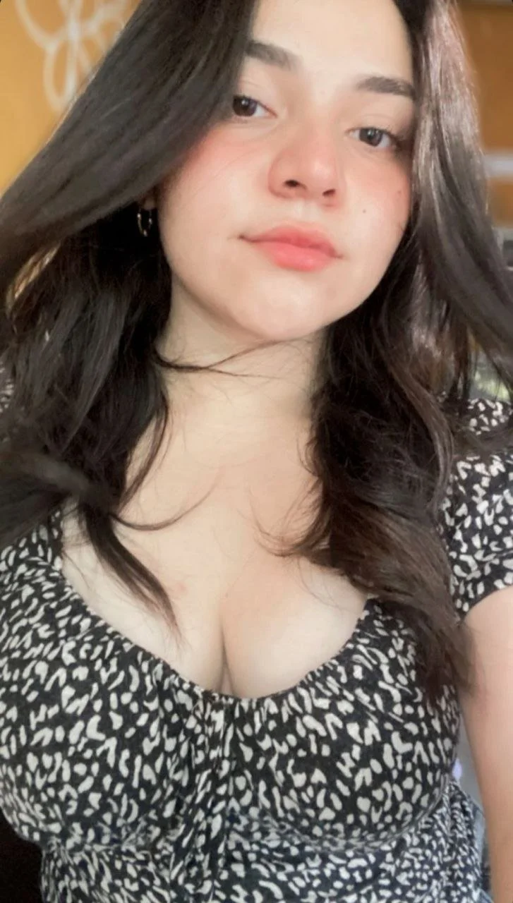 Infiel al novio con su profesor image 4