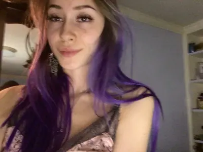 Petite skinny alt gf Lola cover image