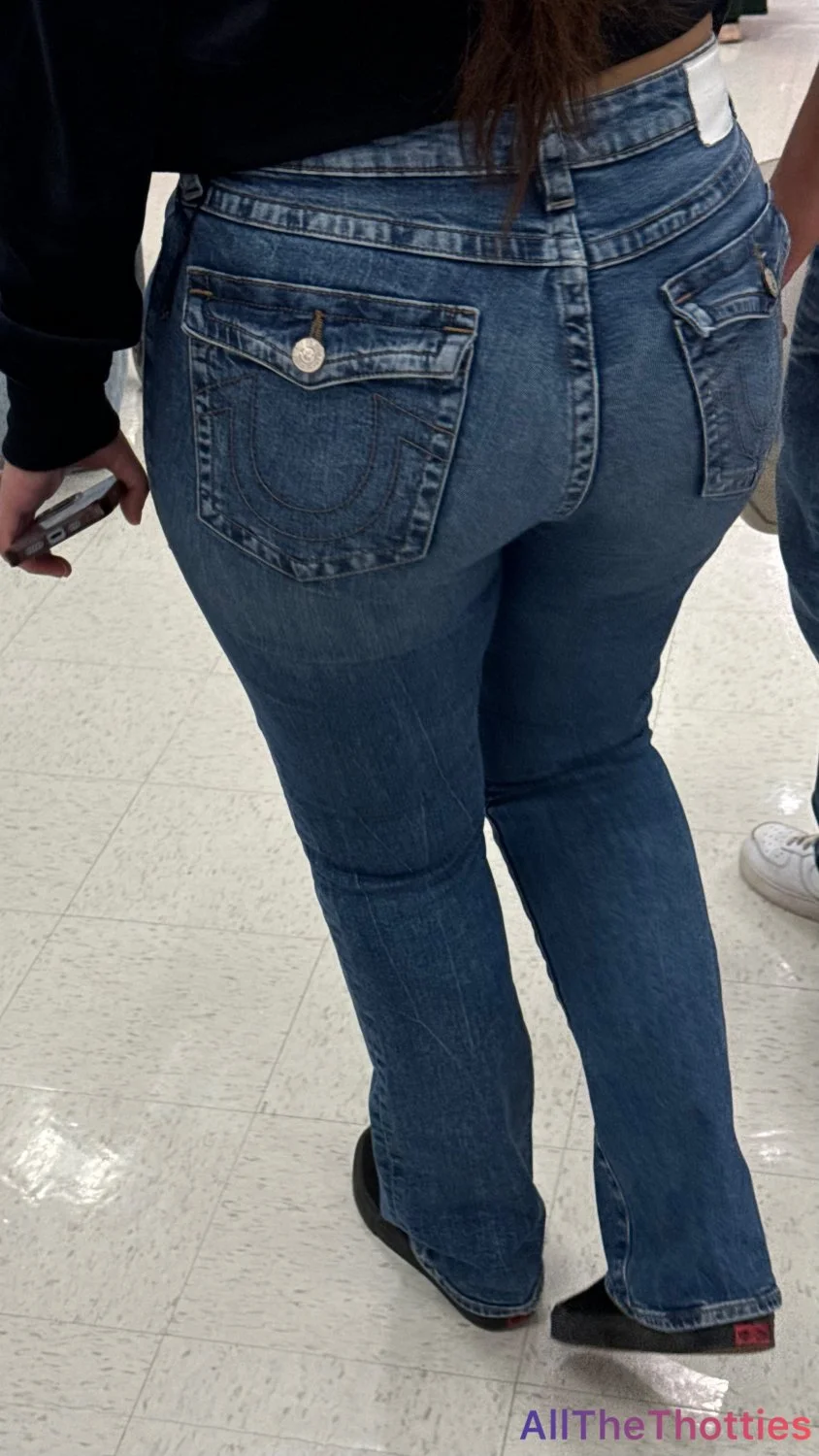 Creepshot : Latina Ass In True Religion (Slow Motion) image 6
