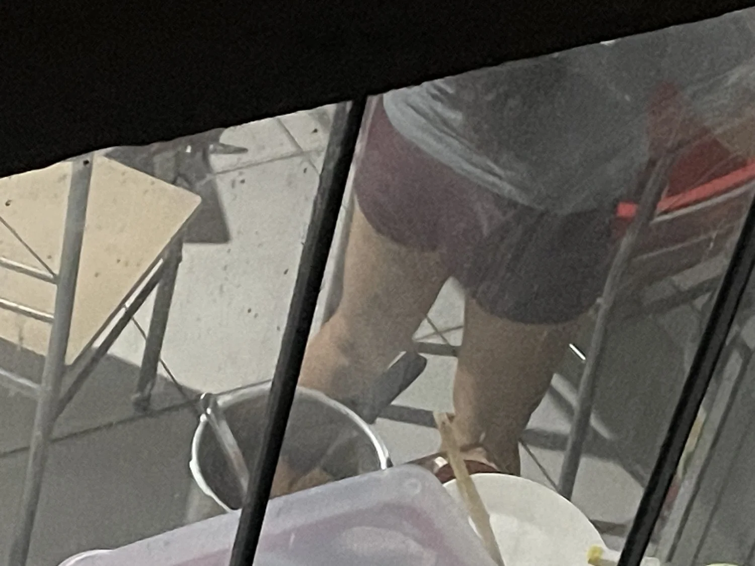 Mi vecina tiene un rico culo y grandes tetas main image
