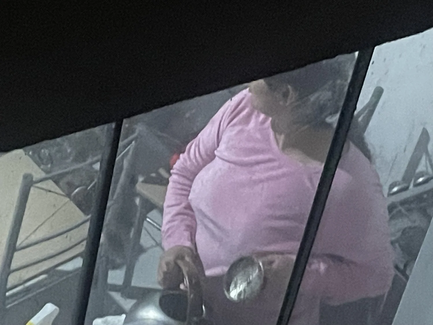 Mi vecina tiene un rico culo y grandes tetas image 17