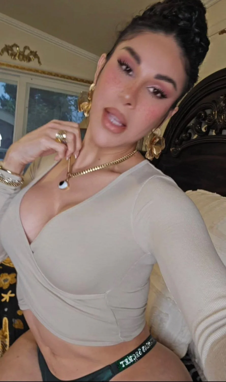 Victoria Morales Sexy image 8