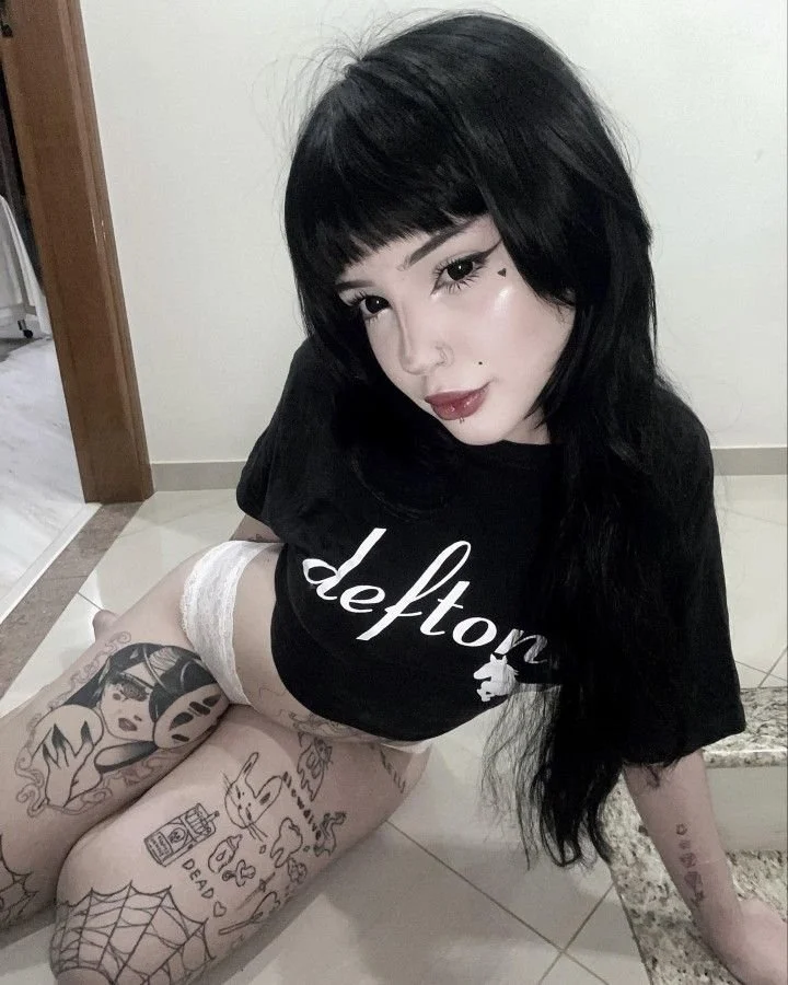 GOTH GIRL BLOWJOB BBC image 4