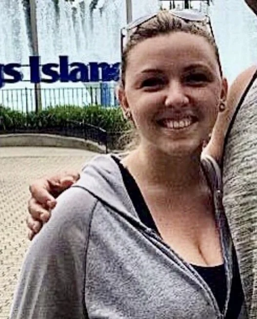 Kelsey lies about her name so she won’t get caught shaking her big titties on camera image 10