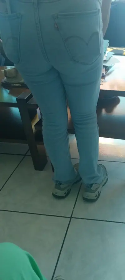 Que rica esta mini puta cover image