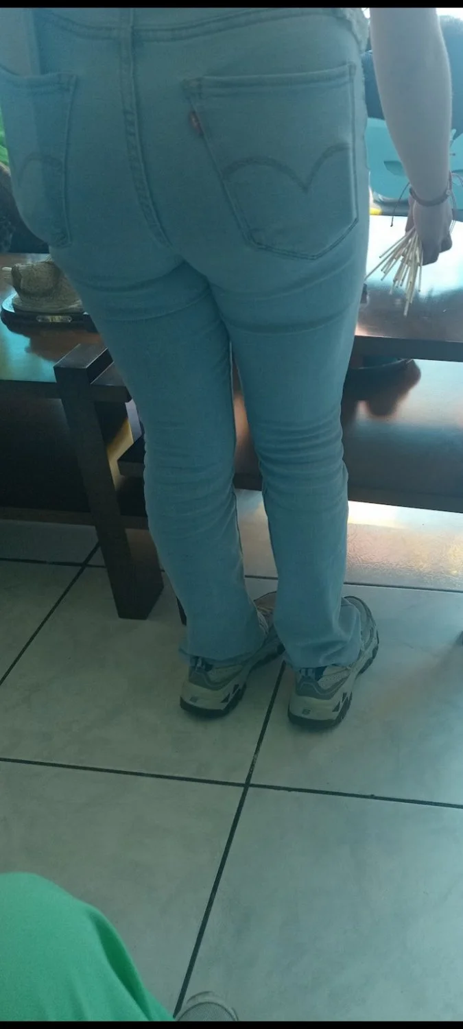 Que rica esta mini puta image 10