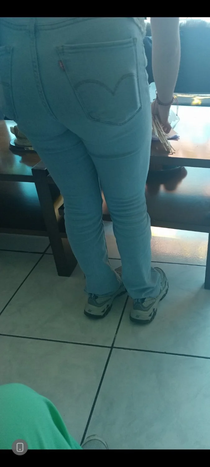 Que rica esta mini puta image 11