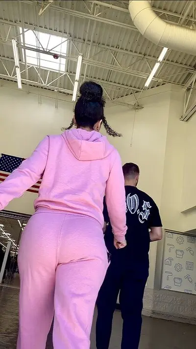 477🍑🍑🍑 cover image