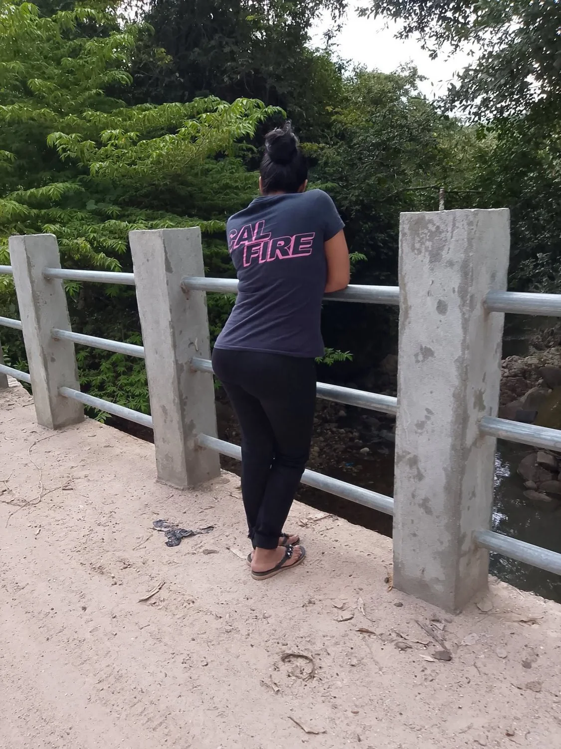 Putipobre sacando sus melones gigantes pa que se los chupen image 11