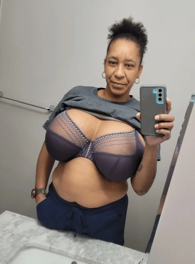 Chocolate Milf TiDDies🥛 image 8