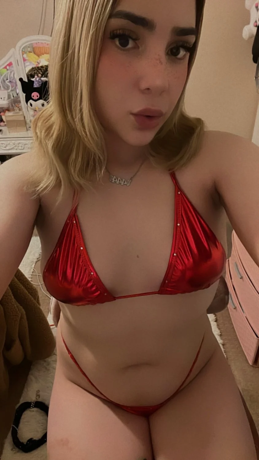 Slutty sis Esmeralda being a webslut image 11