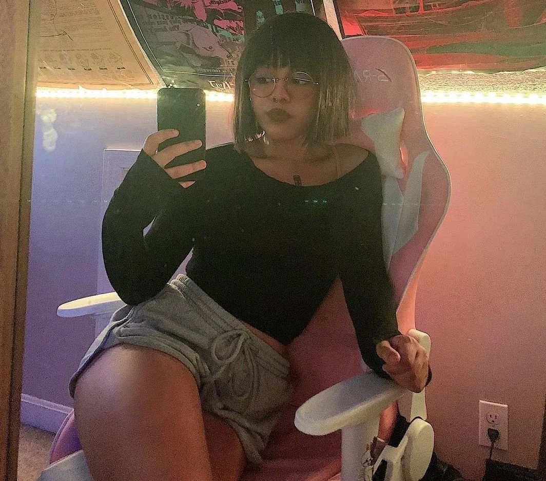 Egirl hot main image