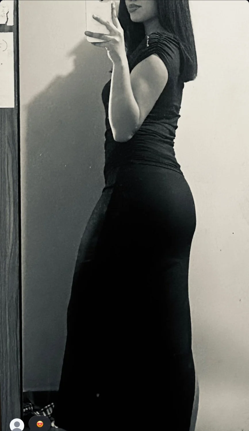Un poco mas de esta putita nalgona image 9