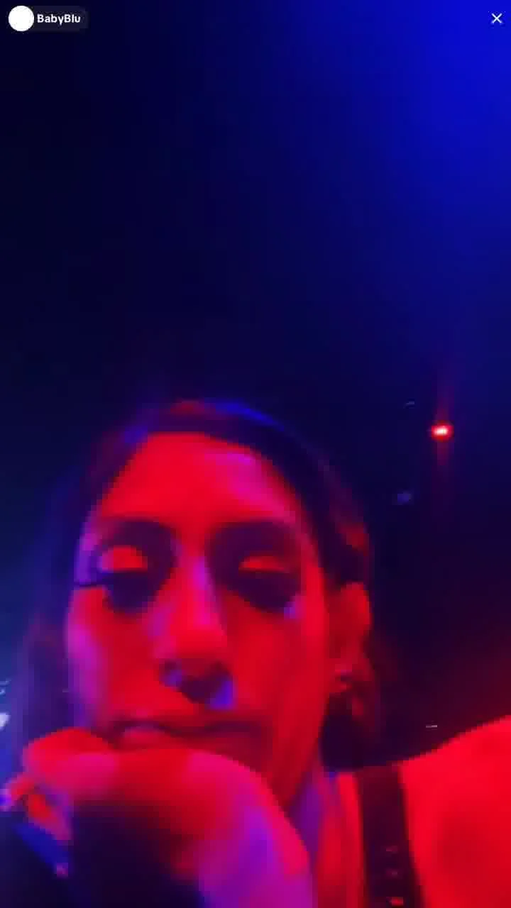 tiktok live pole dancer image 2