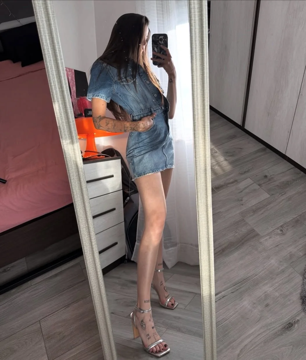 Sexy tattooed feet image 2