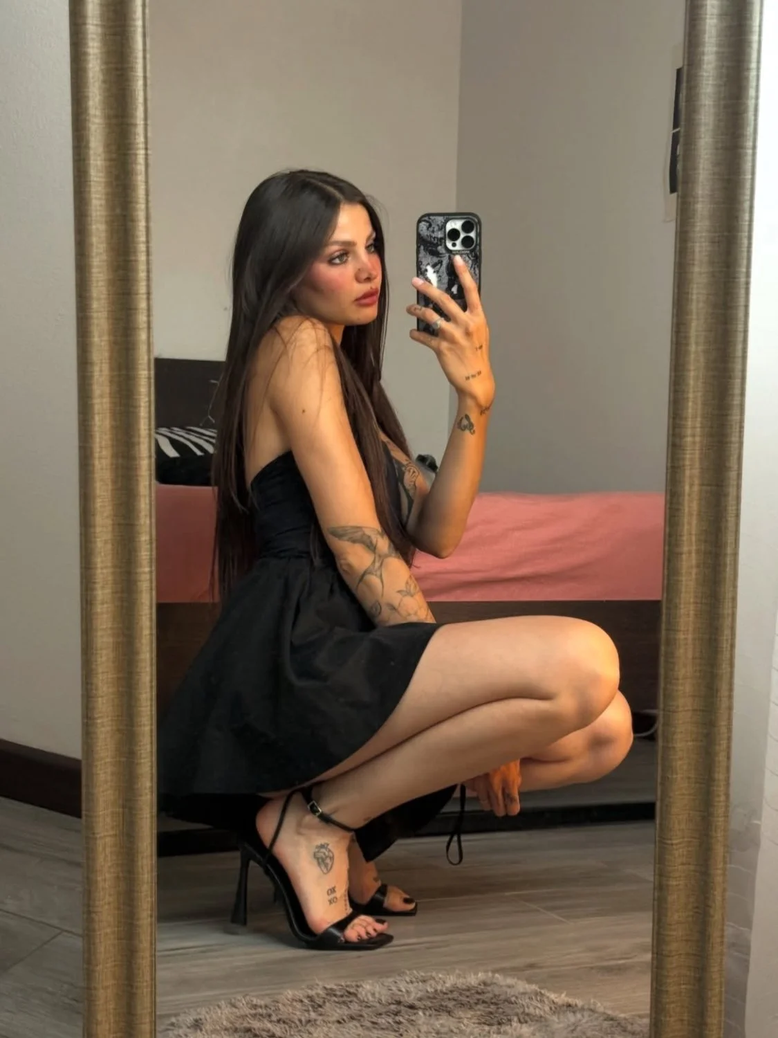 Sexy tattooed feet image 6