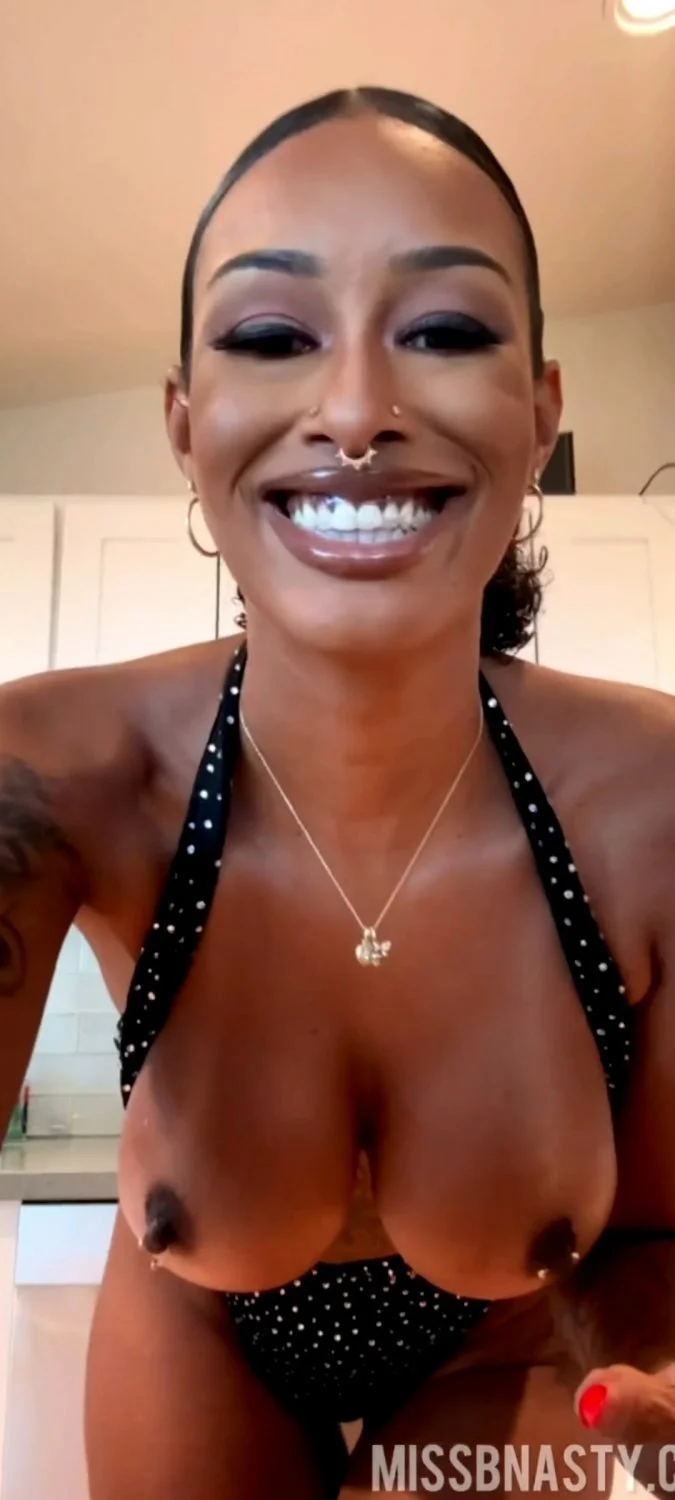 Leaked nudes 5 image 3
