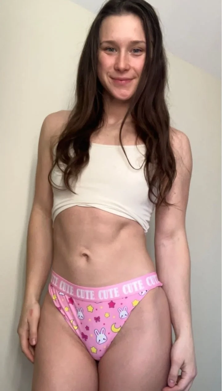 Hanna white and pink image 4