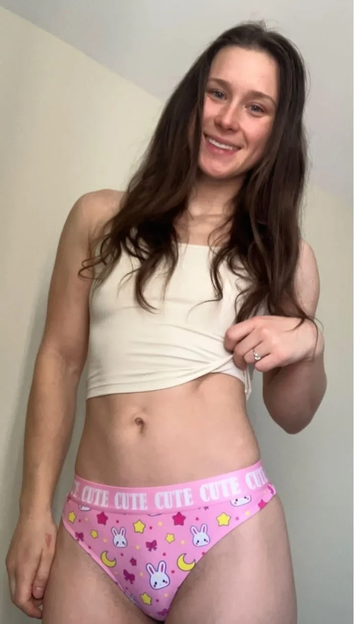 Hanna white and pink image 7