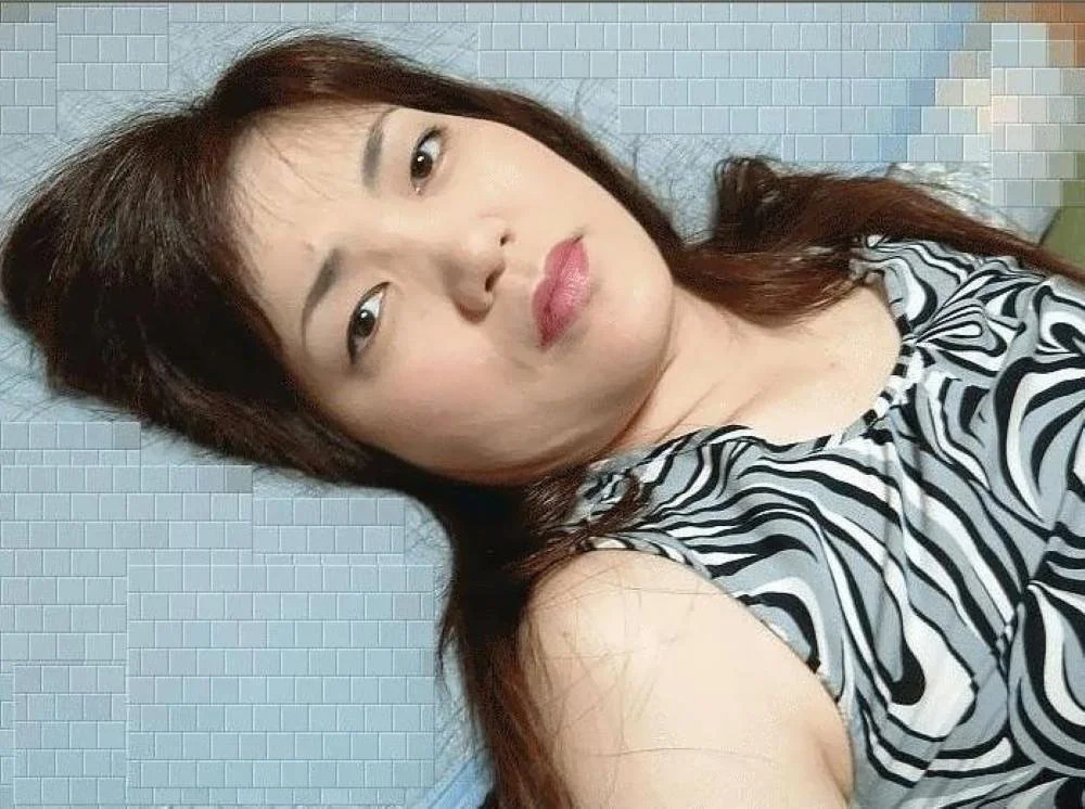 Asian mature 由美子 image 12